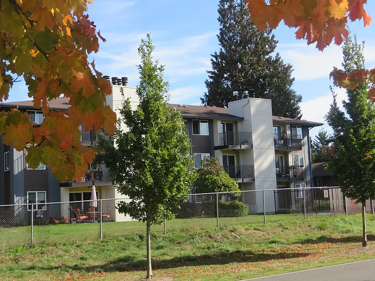 Parkview Apartments — Photo 30