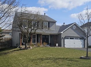 961 Brandt Dr, Lake In The Hills, IL 60156