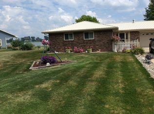 2796 N Lakeview Dr, Warsaw, IN