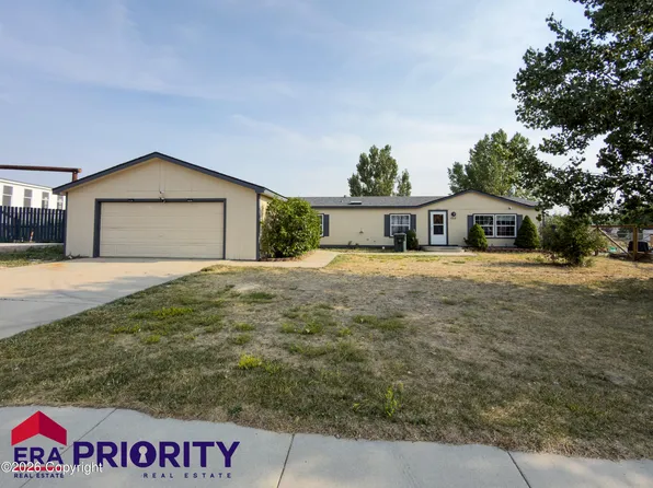 1312 Orchid Ln, Gillette, WY 82716