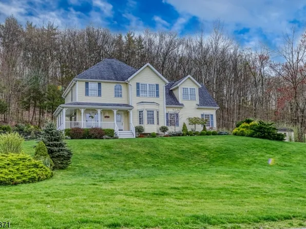 16 Alpine Ct, Lafayette Twp., NJ 07848