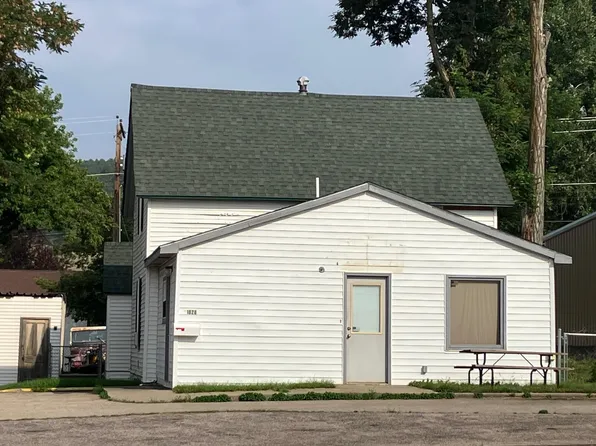 1828 Junction Ave, Sturgis, SD 57785