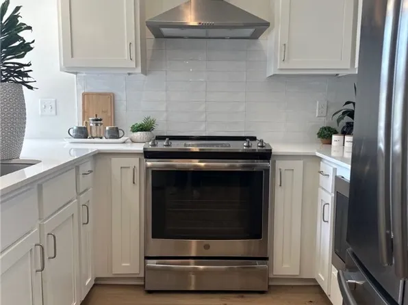 601 SW C St, Bentonville, AR 72712