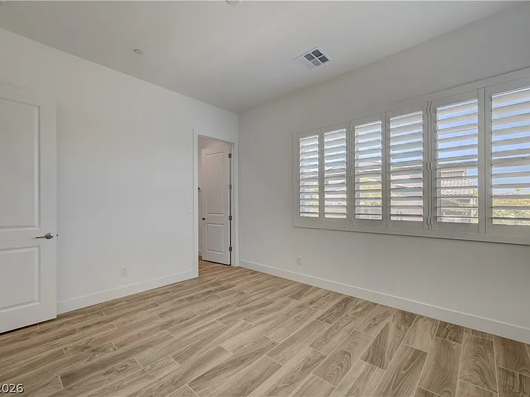 11803 Giroma Ave — Photo 30