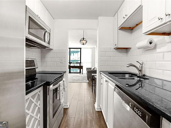 4th image of 1280 W Peachtree St NW APT 1802