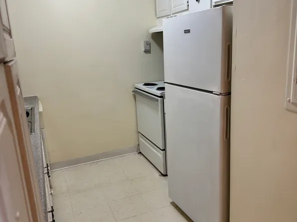 856 W Main St, Ravenna, OH 44266