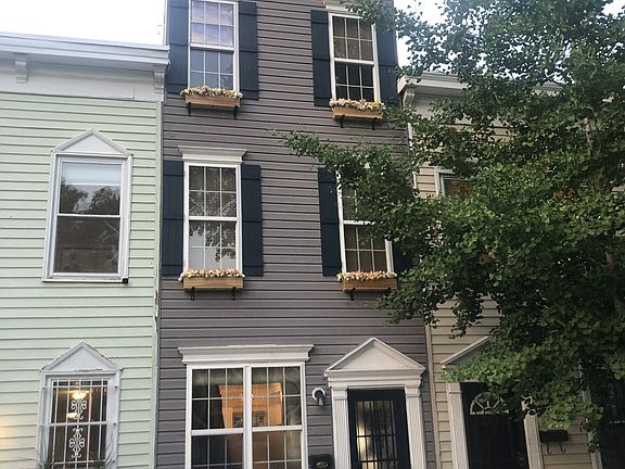 2nd image of 1656 Kramer St NE