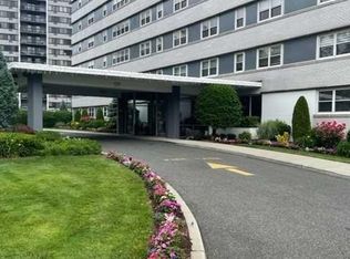 280 Prospect Ave APT 1M, Hackensack, NJ