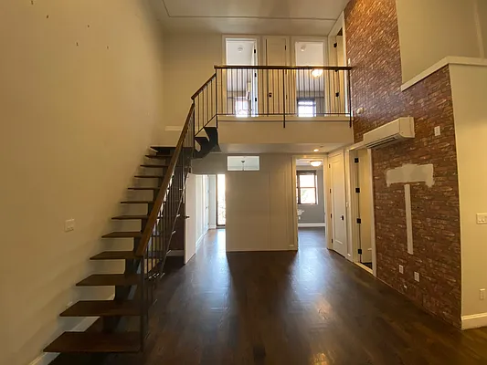 Rented by Yup Realty LLC | media 21