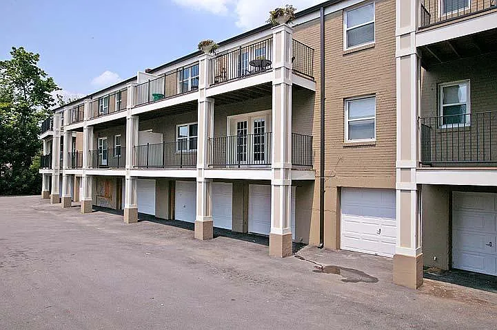 8142 Whitburn Dr #101 — Photo 27