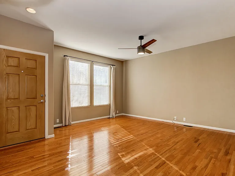 7198 Red Sand Grv — Photo 10