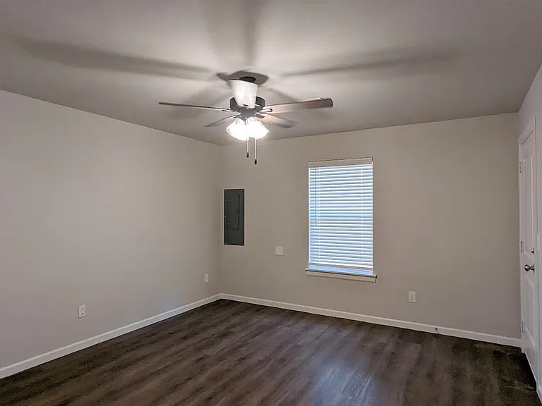 248 Spirit Dr — Photo 37