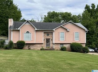 113 Fairlane Dr, Pleasant Grove, AL 35127