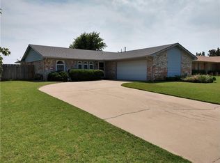 1820 Taft St, Altus, OK 73521