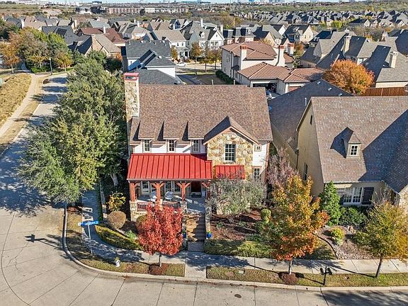 3rd image of 2201 Shakespeare St