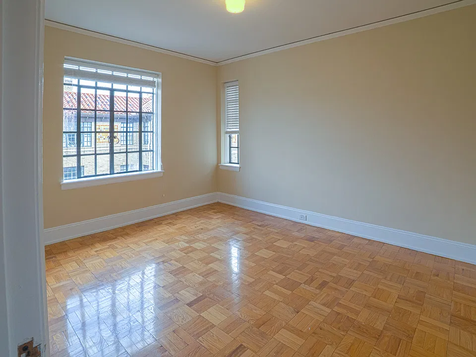 109 S 49th Ave #101