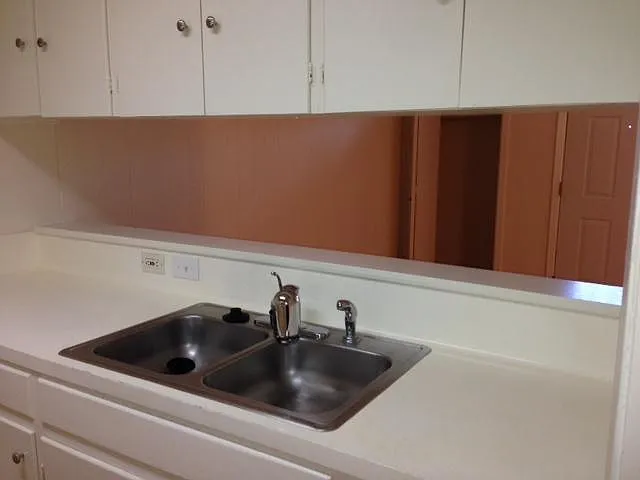 5001 Bull Creek Rd #111 — Photo 3
