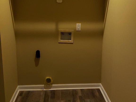 Washer/Dryer Hookup