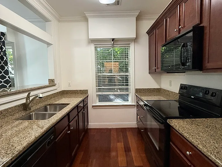 303 Criddle St #205 — Photo 6