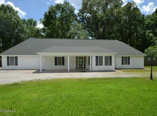 155 Pigeon Roost Rd, Byhalia, MS 38611