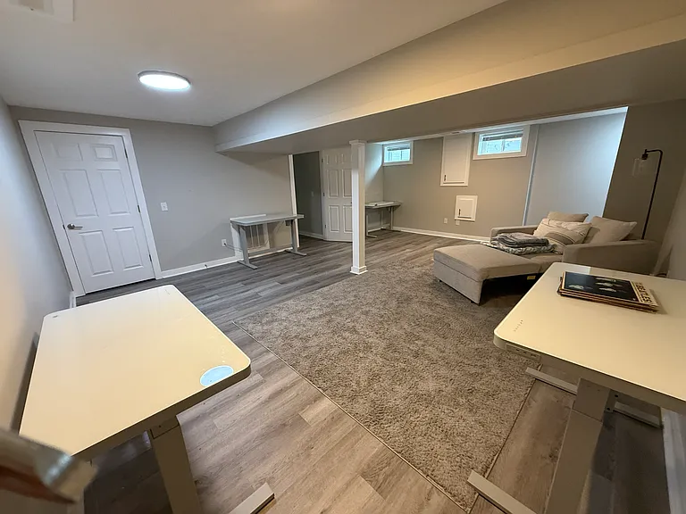 8022 Hascall St — Photo 4