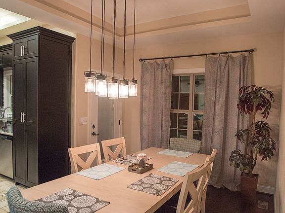 5th image of 522 29th Avenue Dr NW