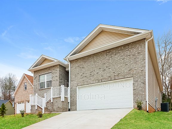 3rd image of 104 Eastwood Village Ct