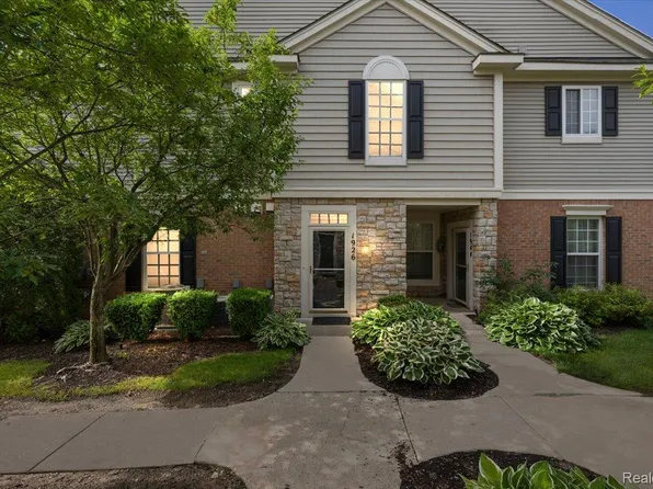 1926 Cedar Valley Dr, Canton, MI 48188