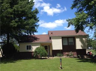 20806 W 52nd St, Shawnee, KS 66218