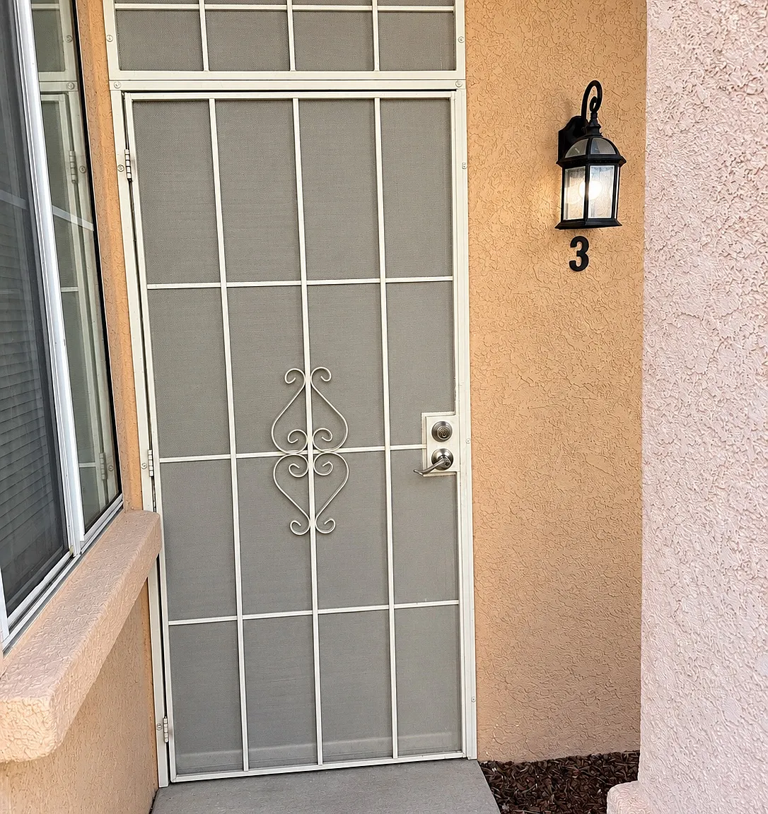 3 bed, 1216 sqft, $3,500 — Photo 1