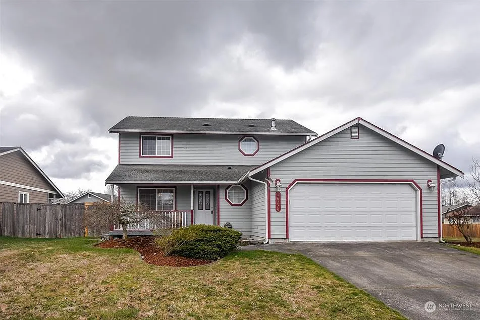 16229 Prairie Creek Loop SE photo 1