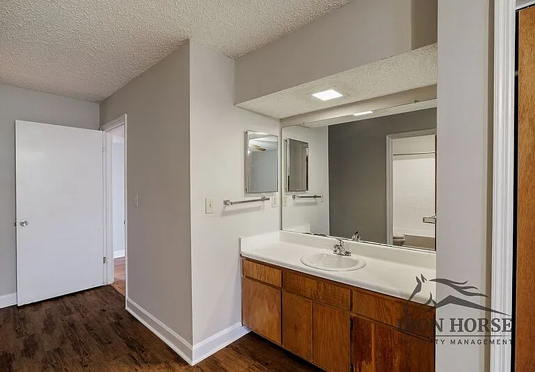 290 Appleby Dr #153 — Photo 16