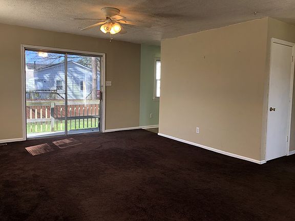 4th image of 1108 Pine Ave