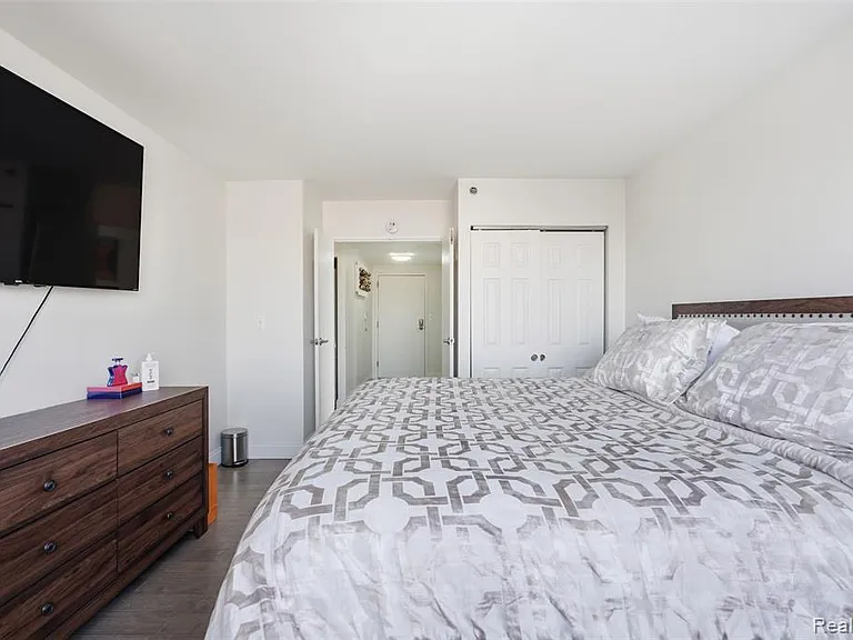 250 E Harbortown Dr #404 — Photo 22