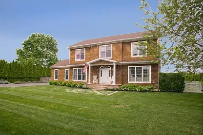 Fantastic Summer Rental With Pool - Southampton Village — Photo 3