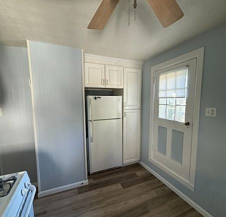5th image of 122 Wildwood Ave Floor 2