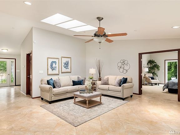 5th image of 36416 SE 32nd St