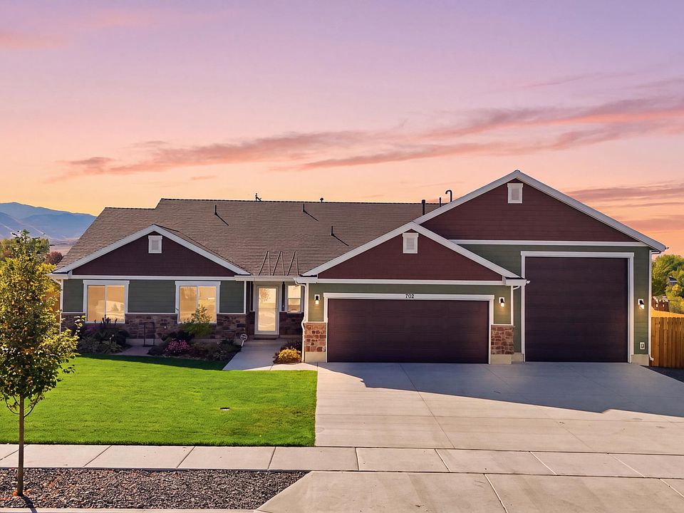 1st image of 702 E Canyon Rim Rd