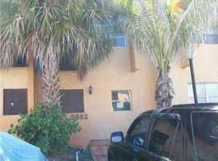 5662 Blueberry Ct, Lauderhill, FL 33313