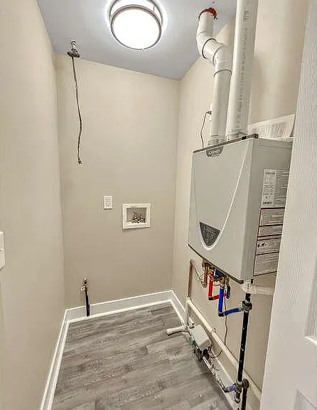 915 E Barrett Ave — Photo 10