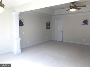 43575 White Cap Ter, Chantilly, VA 20152