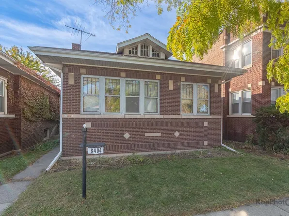 8404 S Oglesby Ave, Chicago, IL 60617