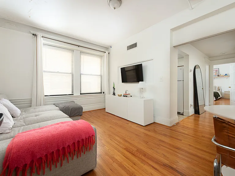 464-466 Commonwealth Ave #206 — Photo 8
