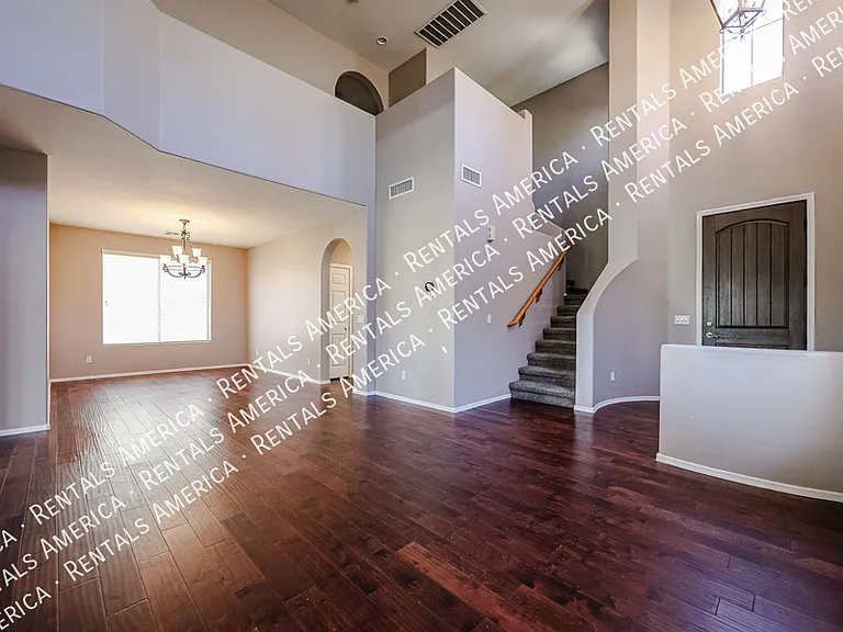 16869 S 30th Ave — Photo 7