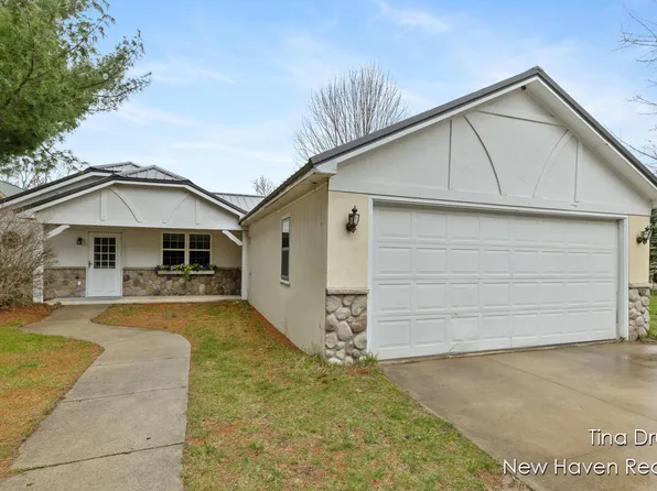 1132 N Meadowbrook Rd, White Cloud, MI 49349