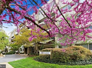 4720 Chevy Chase Dr APT 103, Chevy Chase, MD 20815