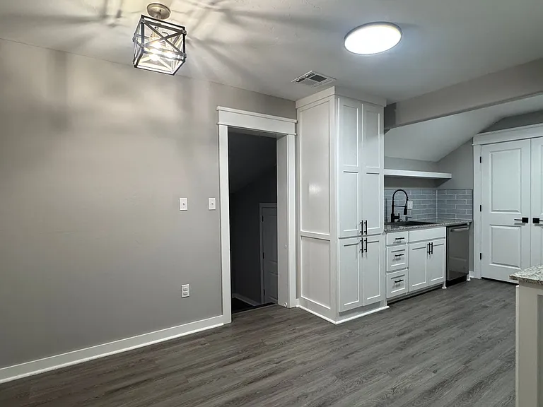 115 Hillside Dr — Photo 6