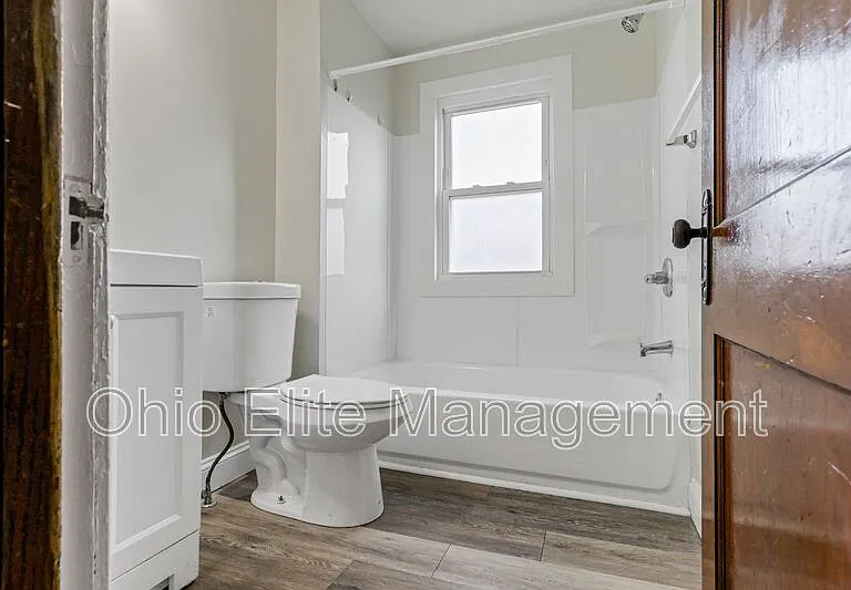 254 S Wayne Ave — Photo 26