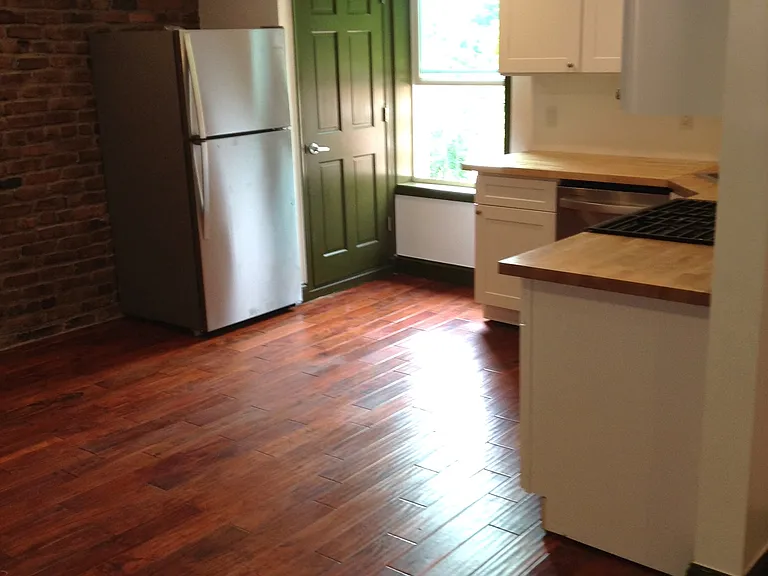 28 Croton Ave #3 — Photo 13