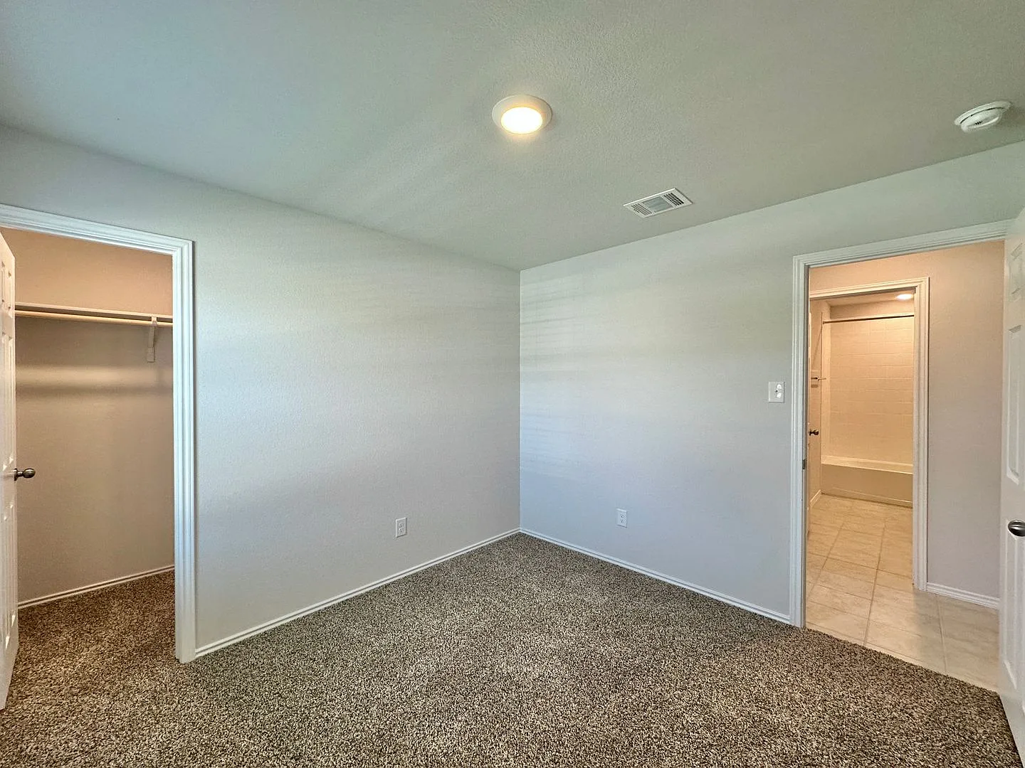 9602 Kensley — Photo 4